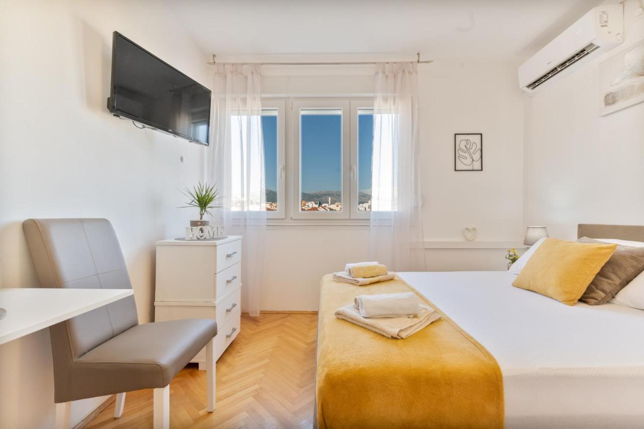 Apartments Plokite Split Bagian luar foto